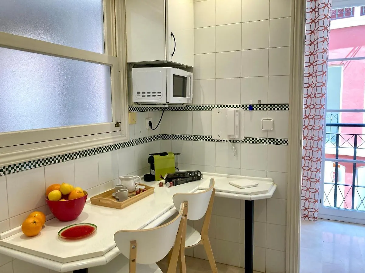 Peaceful Holidays Near The Cathedral Apartment Seville